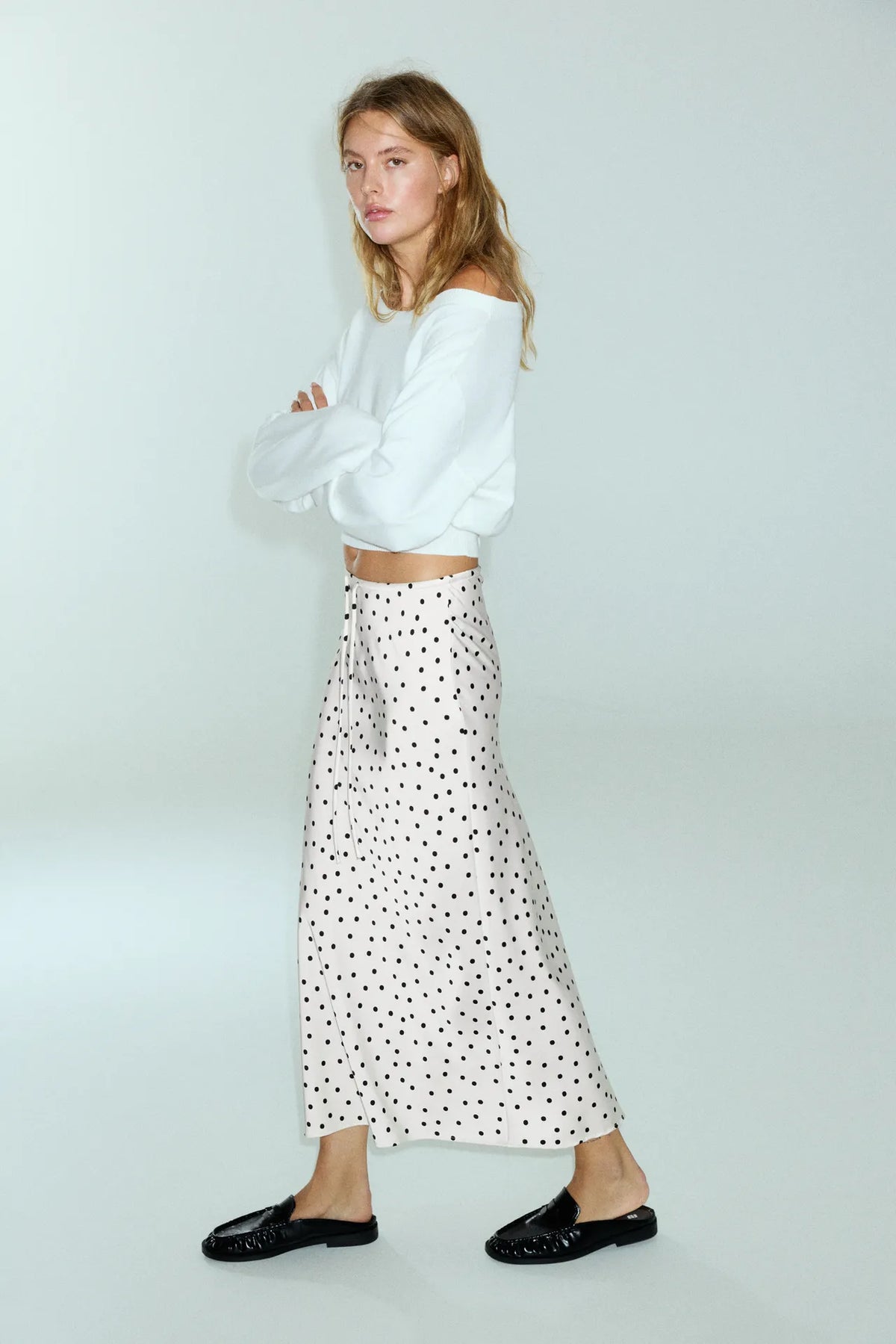 Jupe midi effet satin avec cordon de serrage