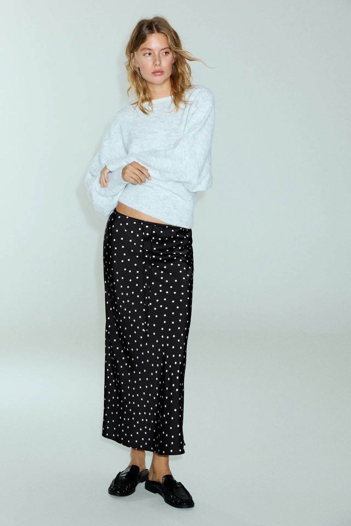 Jupe midi effet satin avec cordon de serrage