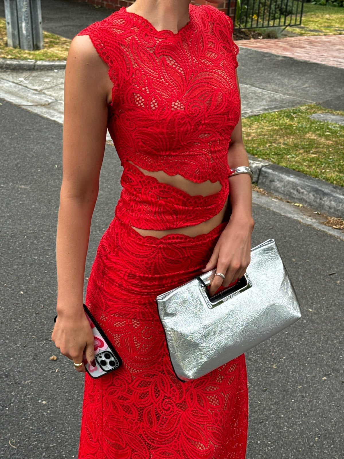 Vêtements élégants en dentelle