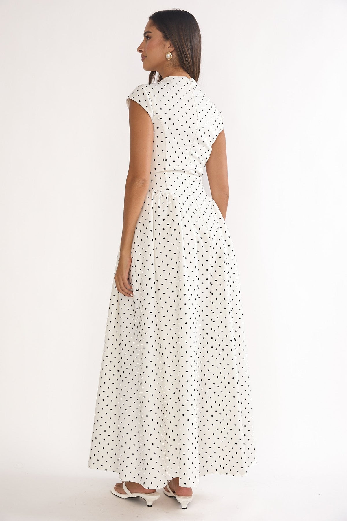 Robe longue Lynnie à manches courtes et pois