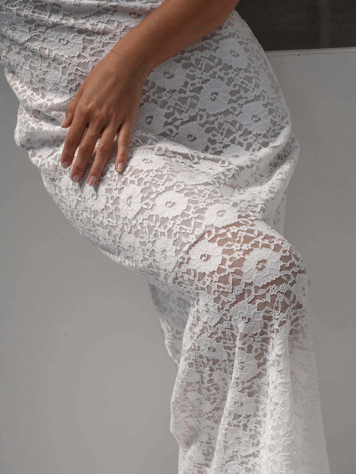 Robe longue en dentelle Oura - Ivoire