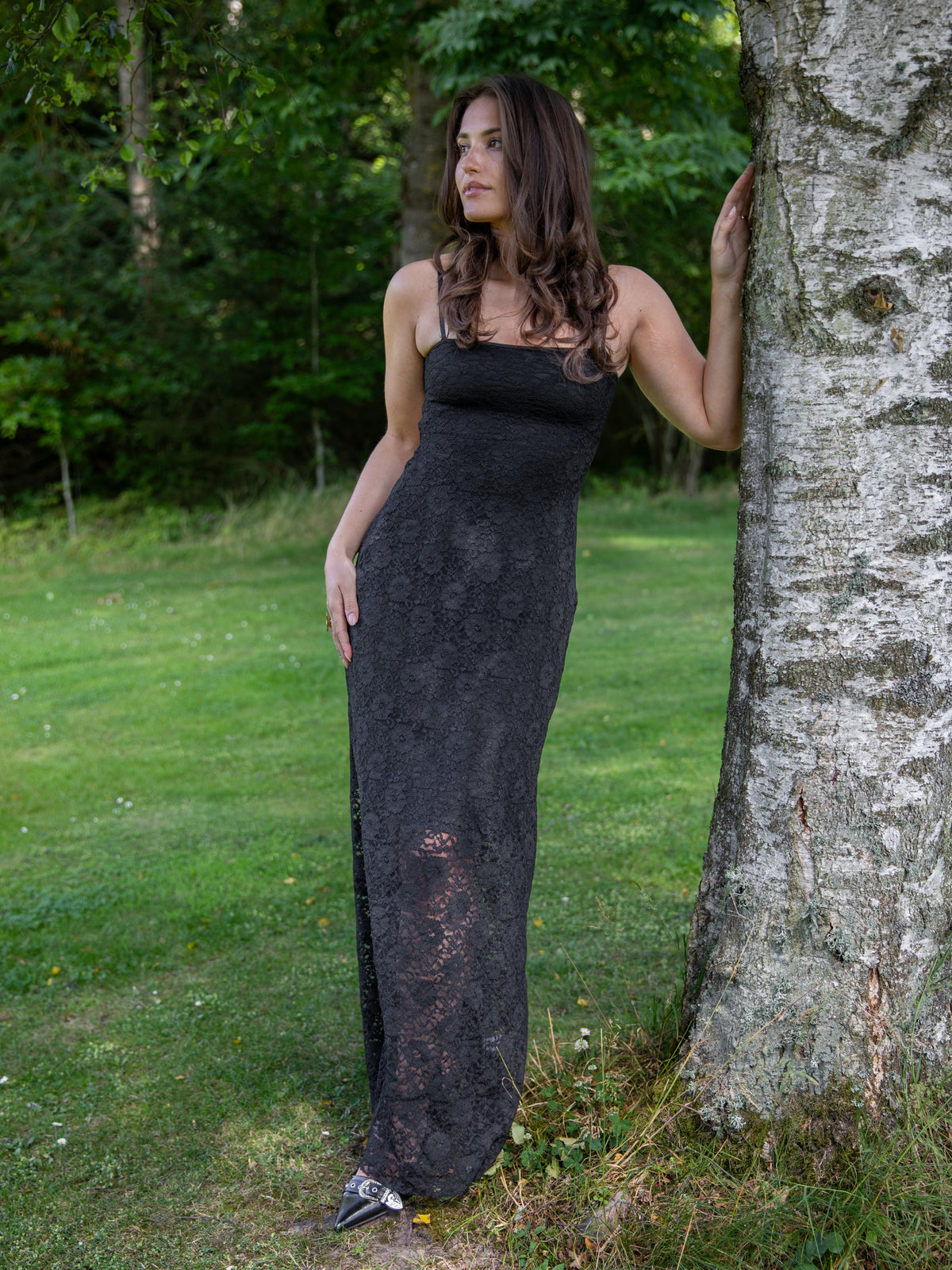 Robe longue en dentelle Oura Noir