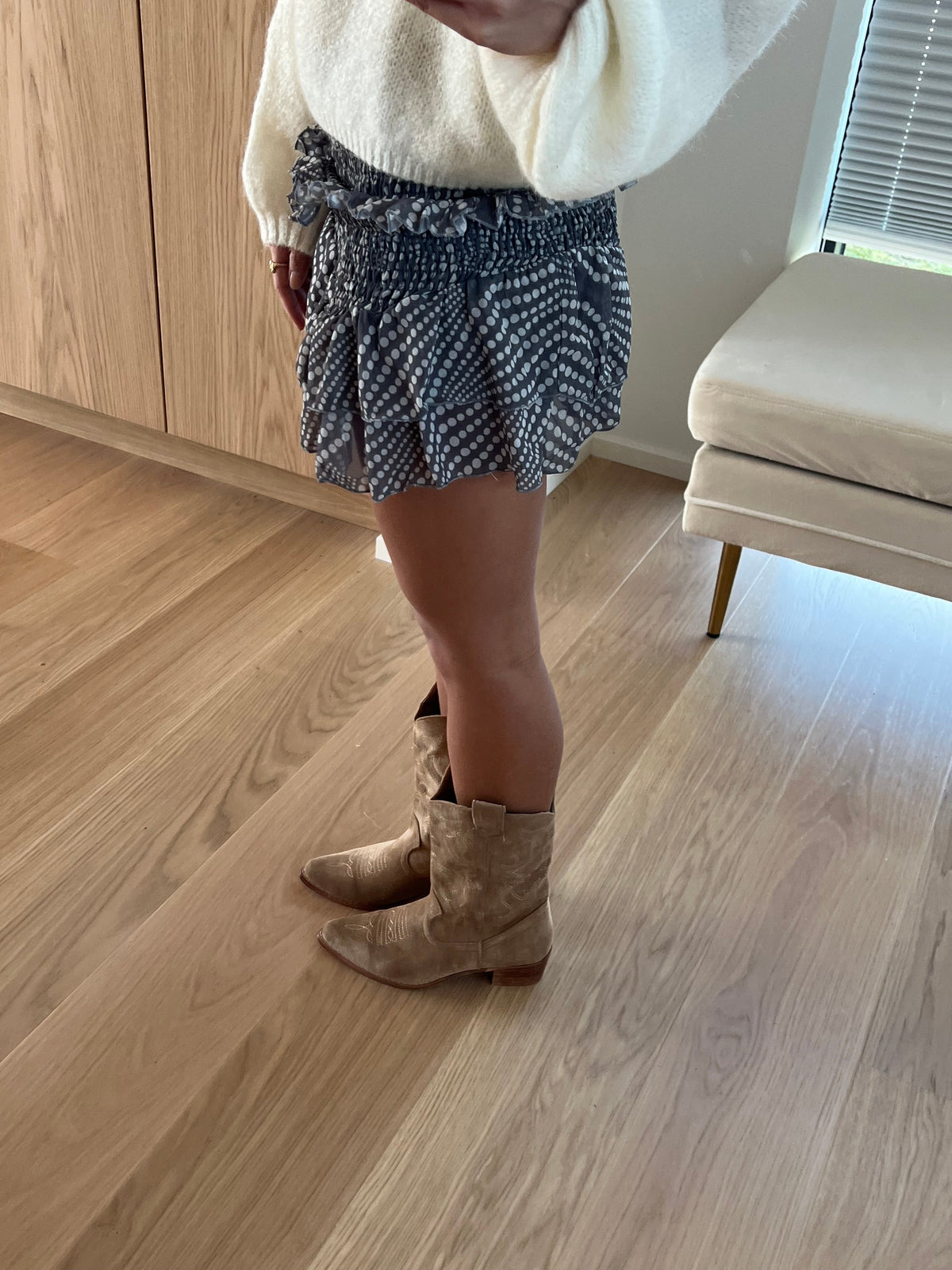 Bottes cowboy Bassau en suédine beige