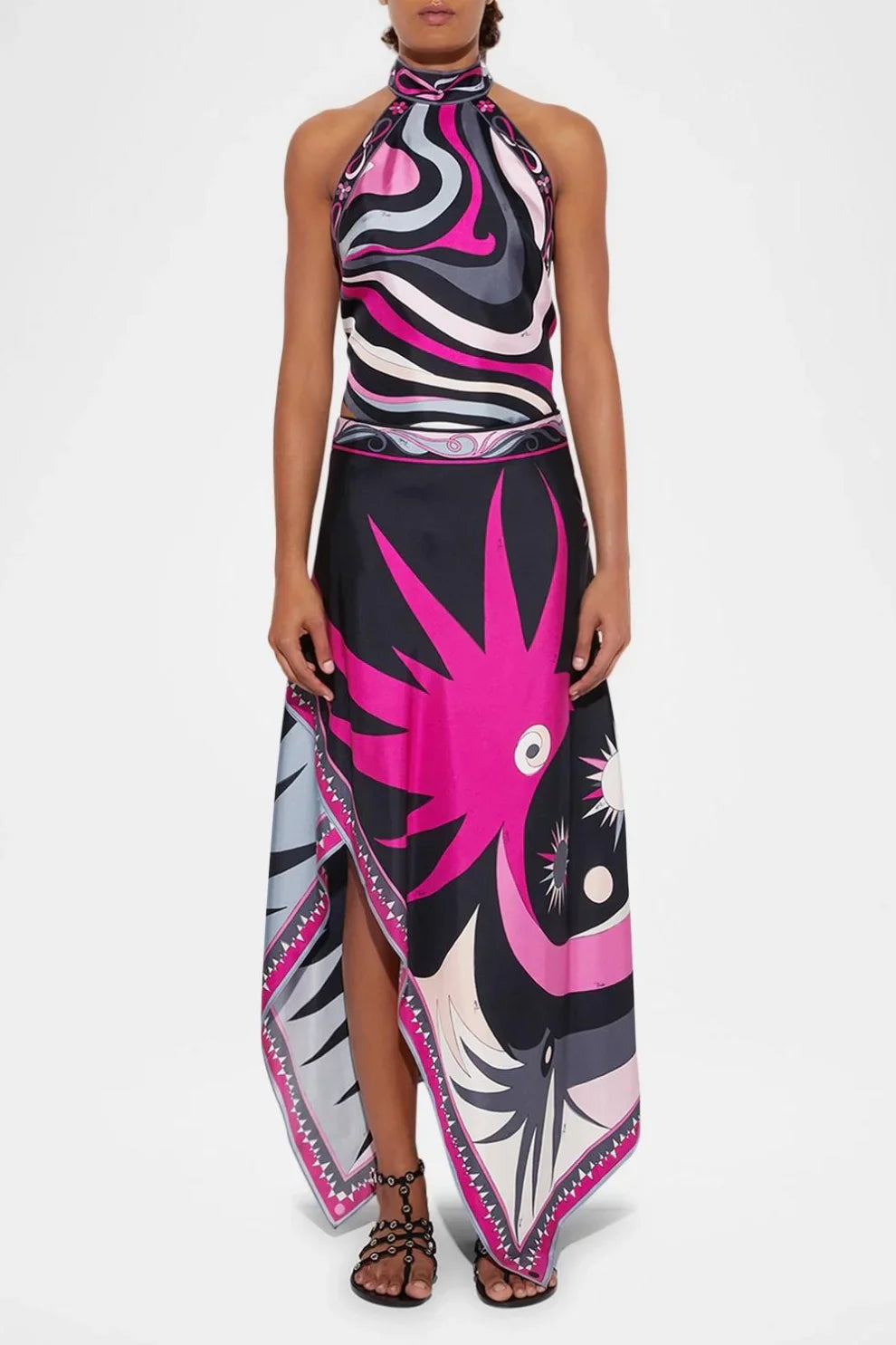 Ensemble top court licou en satin et jupe midi taille mi-haute à imprimé foulard