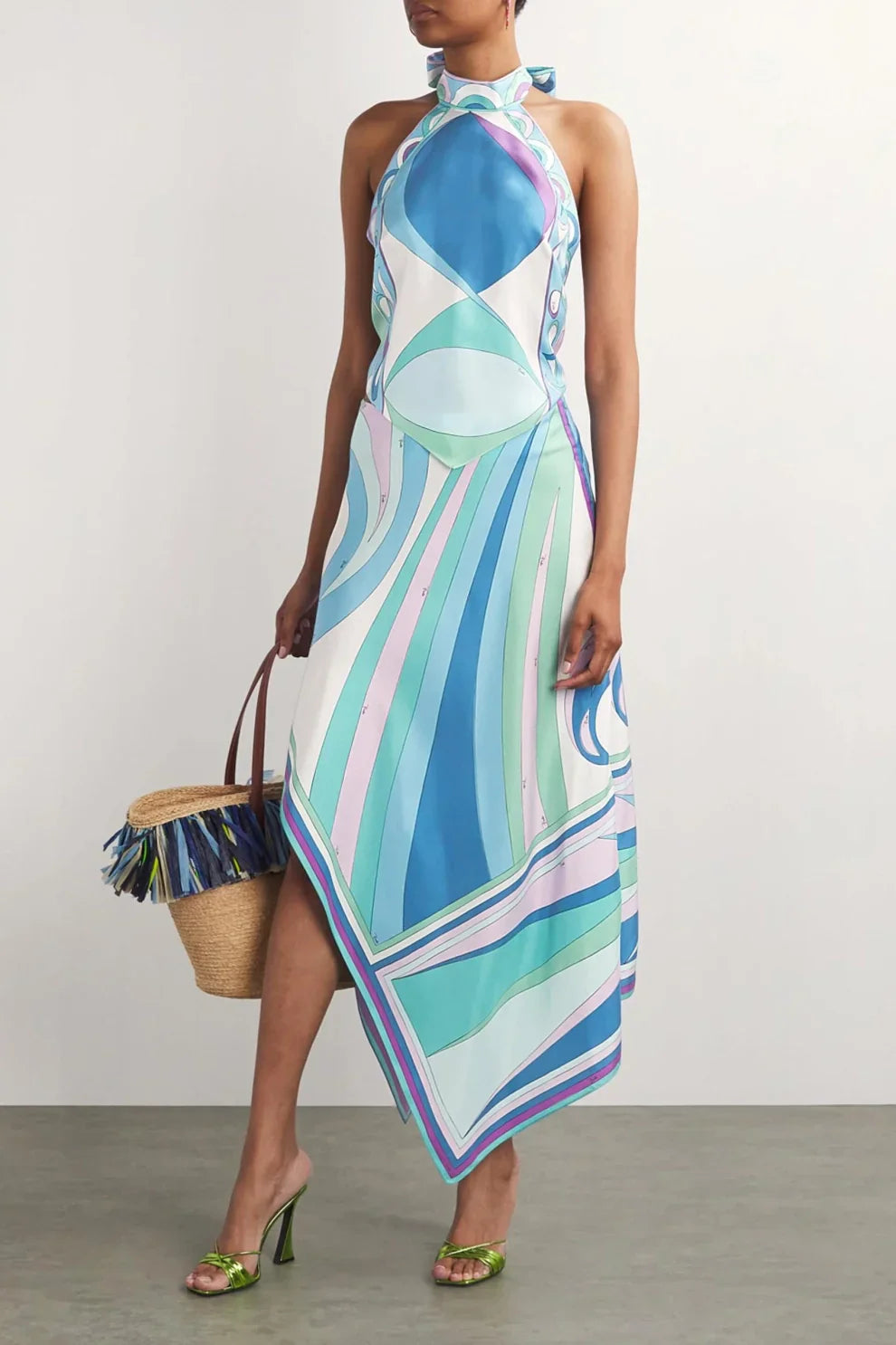 Ensemble top court licou en satin et jupe midi taille mi-haute à imprimé foulard
