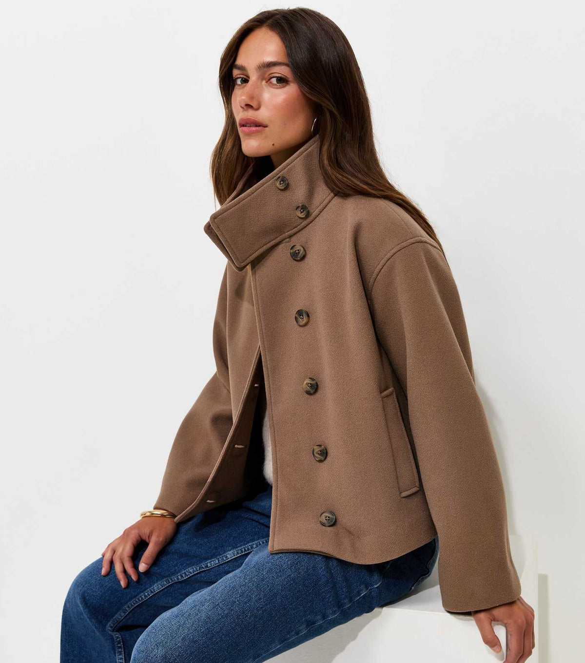Veste petite à col montant