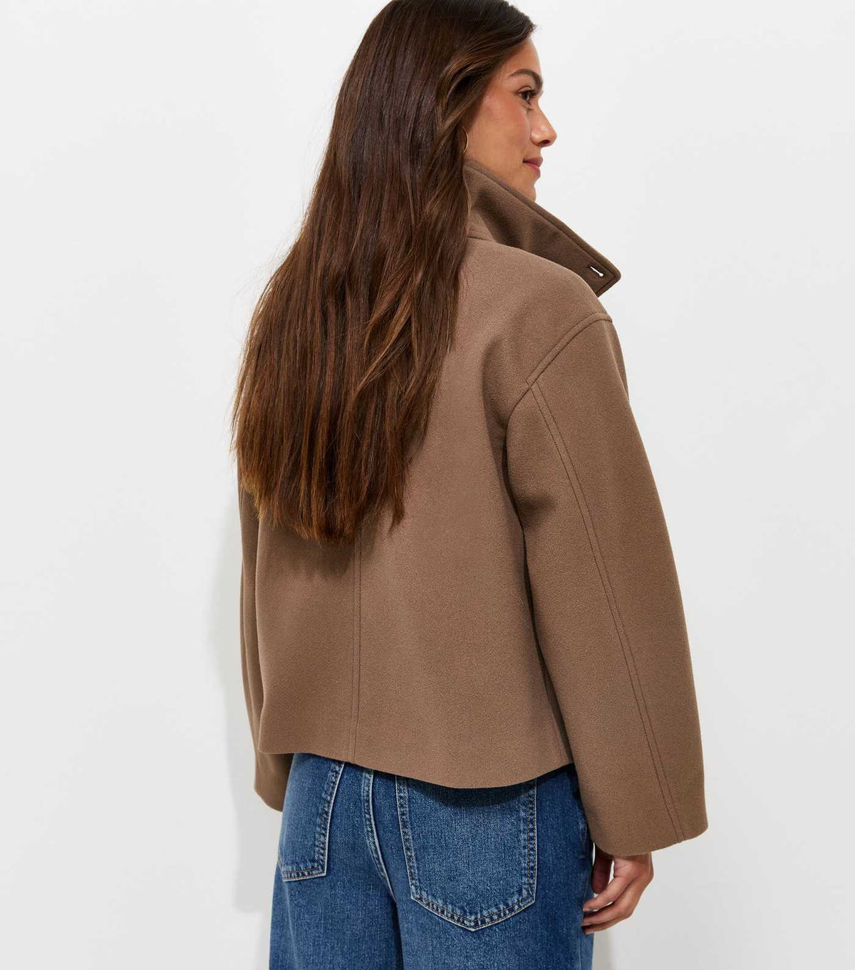 Veste petite à col montant