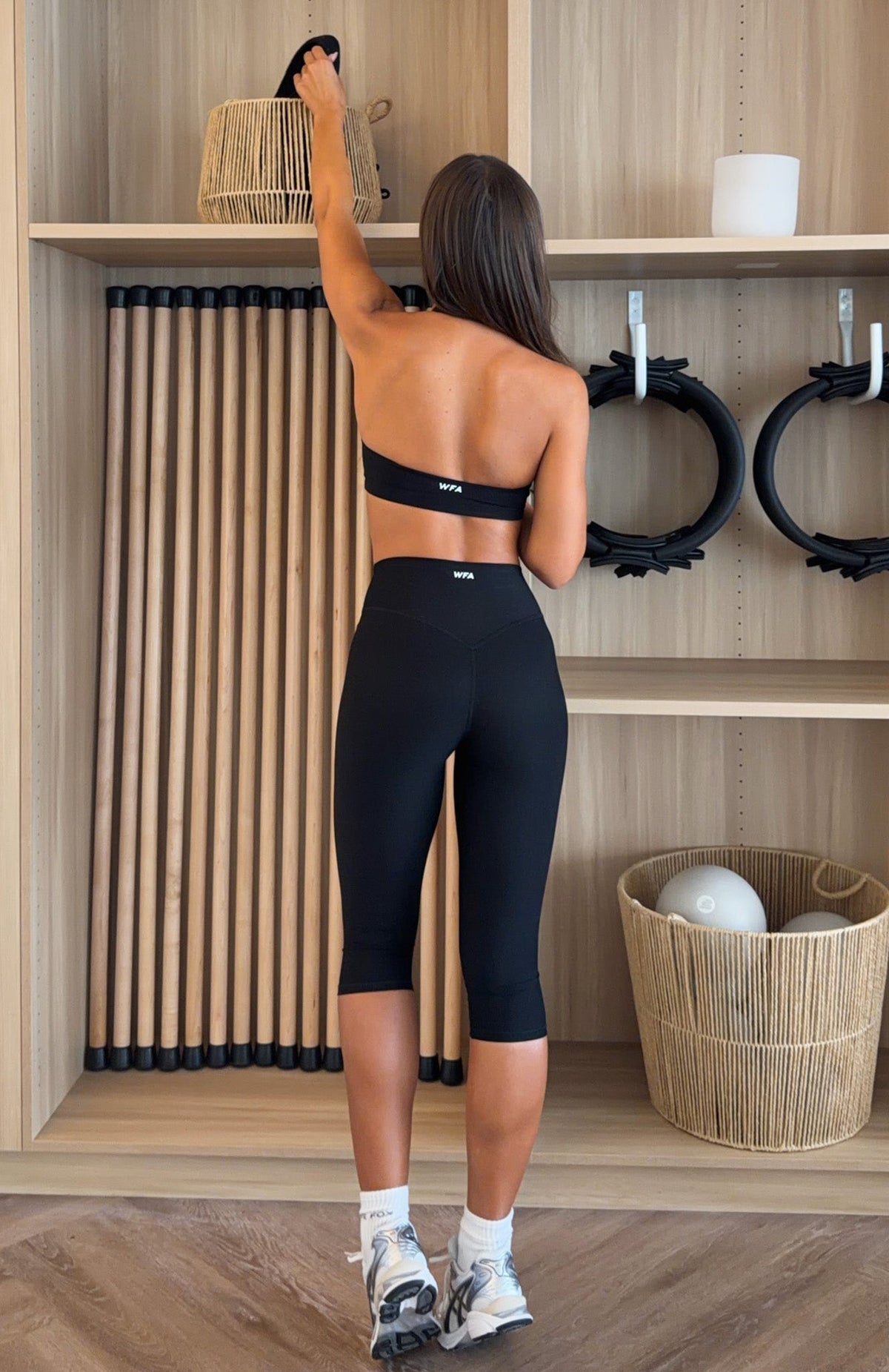 Powerhouse Capri Noir